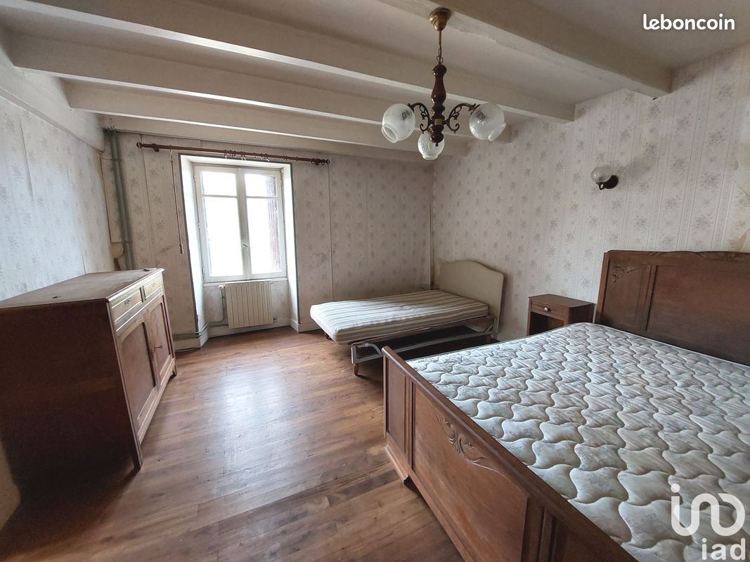 Maison 5 pièces 114 m² - Nieuil 16270 (image principale 7)