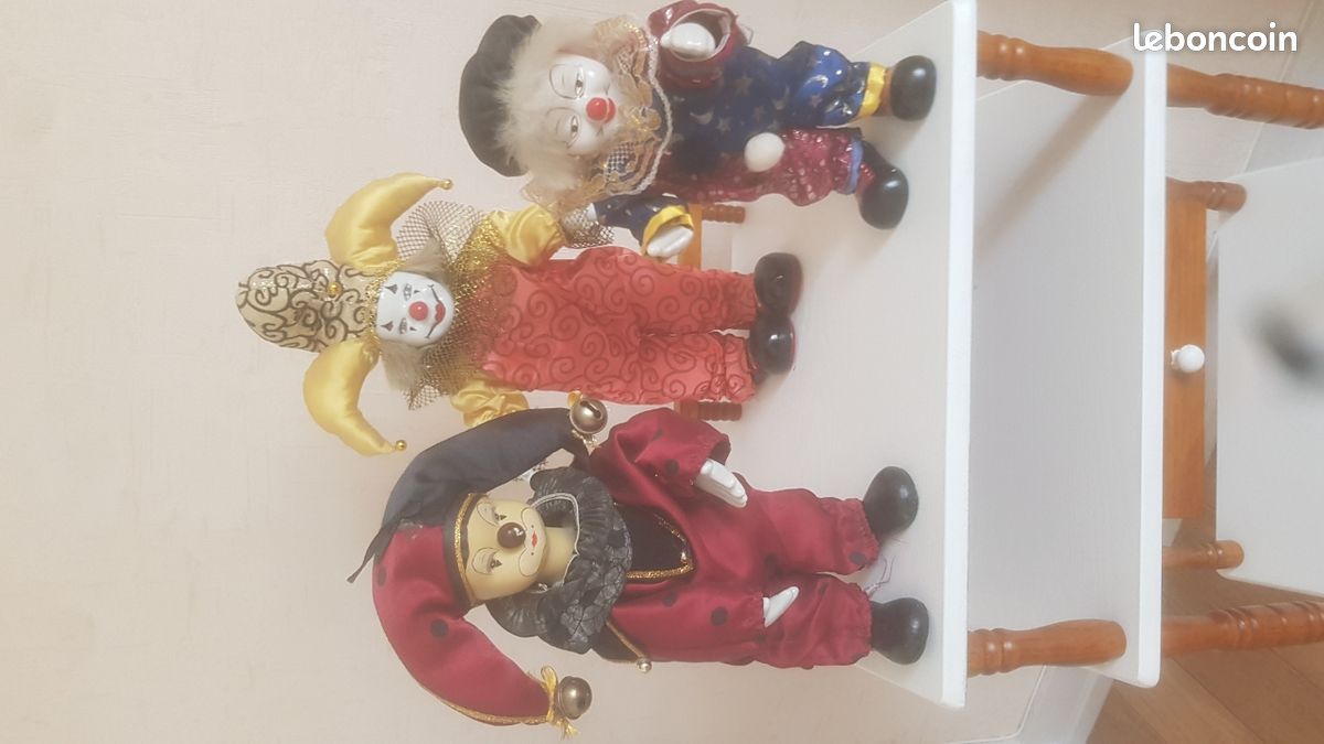 Trio de clowns (image 1)