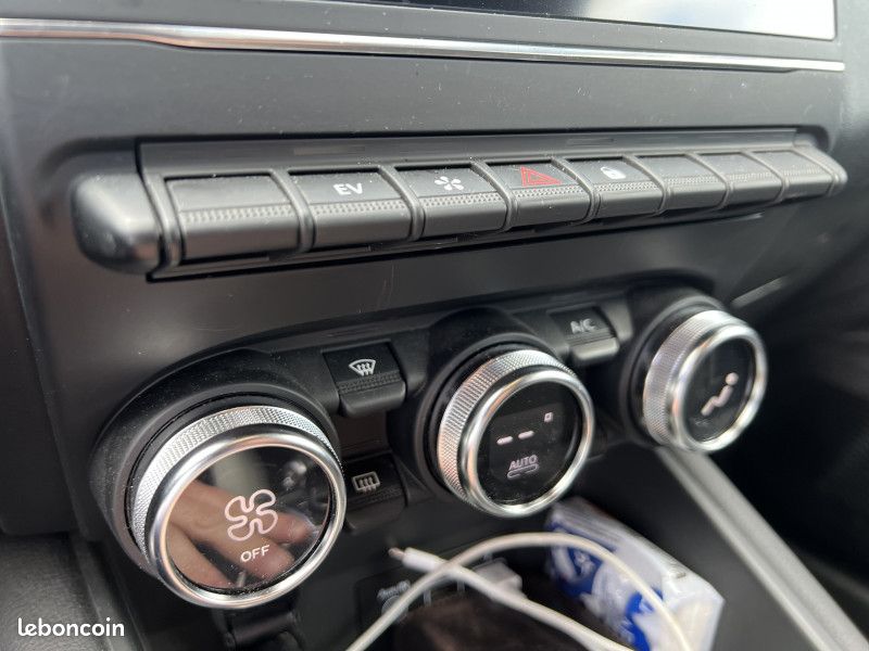 Renault CAPTUR II 1.6 E-TECH PLUG-IN 160CH INTENS (image 26)