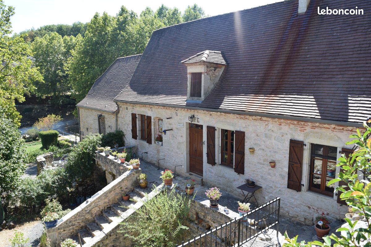 Maison 6 pièces 197 m² · à Sabadel-Lauzès · 197 m² · 260 000 €