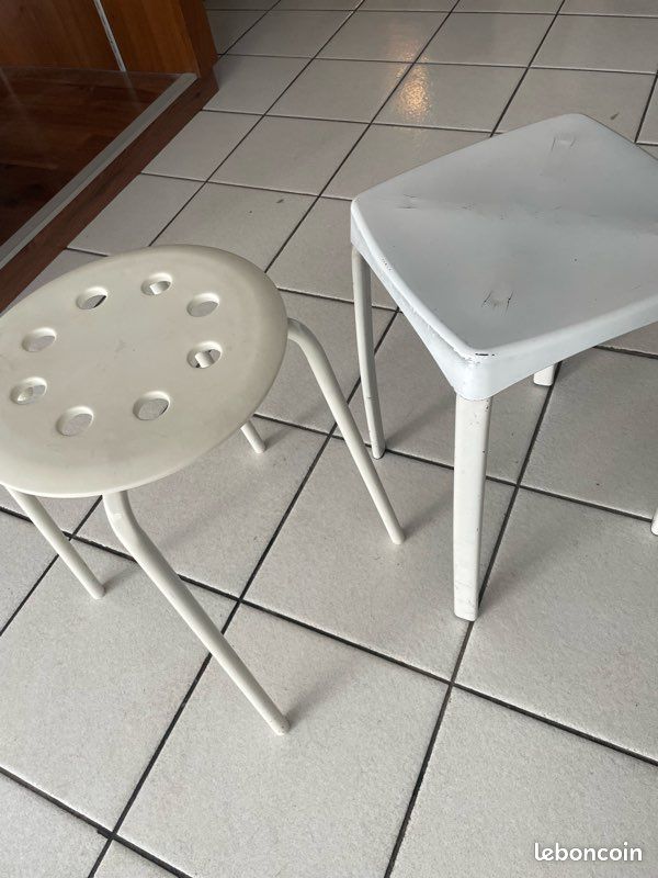 Lot tabourets (image 1)
