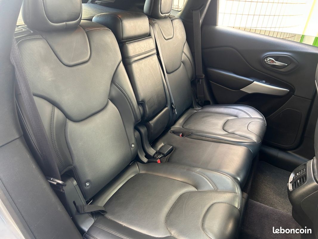 Jeep cherokee 2.2l multijet 200 active drive i bva overland (image 11)