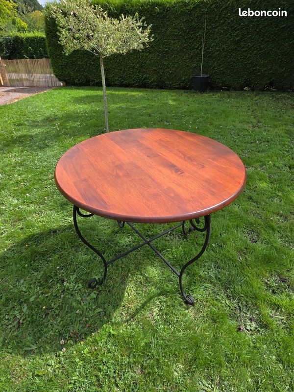 Table ronde (image 2)