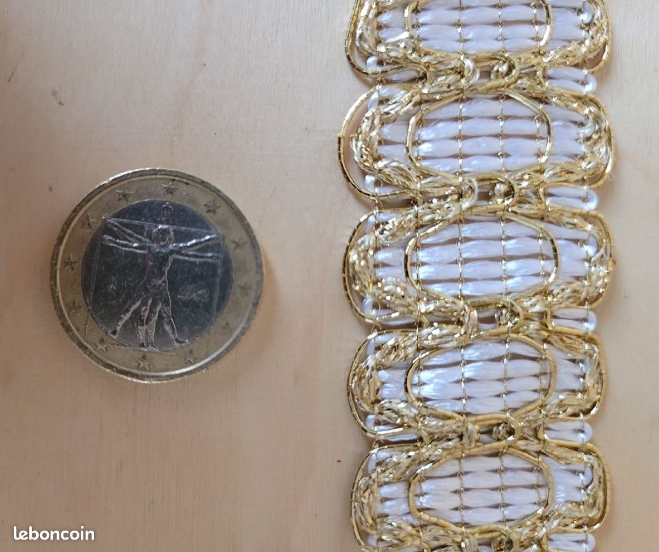 Mercerie 18 MÈTRES DE GALON EN LUREX ET FIL METALLIQUE DORÉ 30 MM N°39 (image 6)