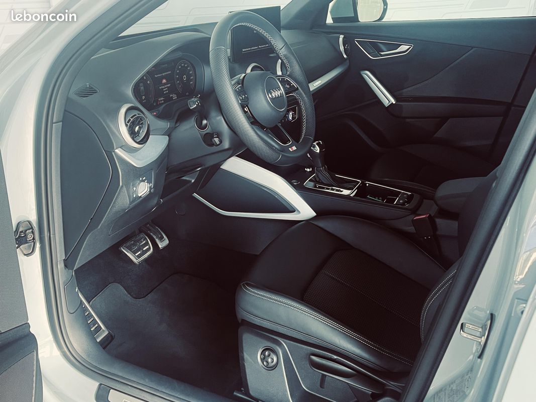 AUDI Q2 35 TFSI 150 S tronic 7 S line (image 10)
