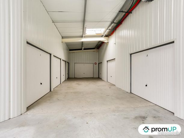 Immeuble 1 460 m² Corme Ecluse