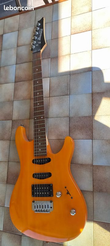Guitare éléctrique IBANEZ GIO (image 2)