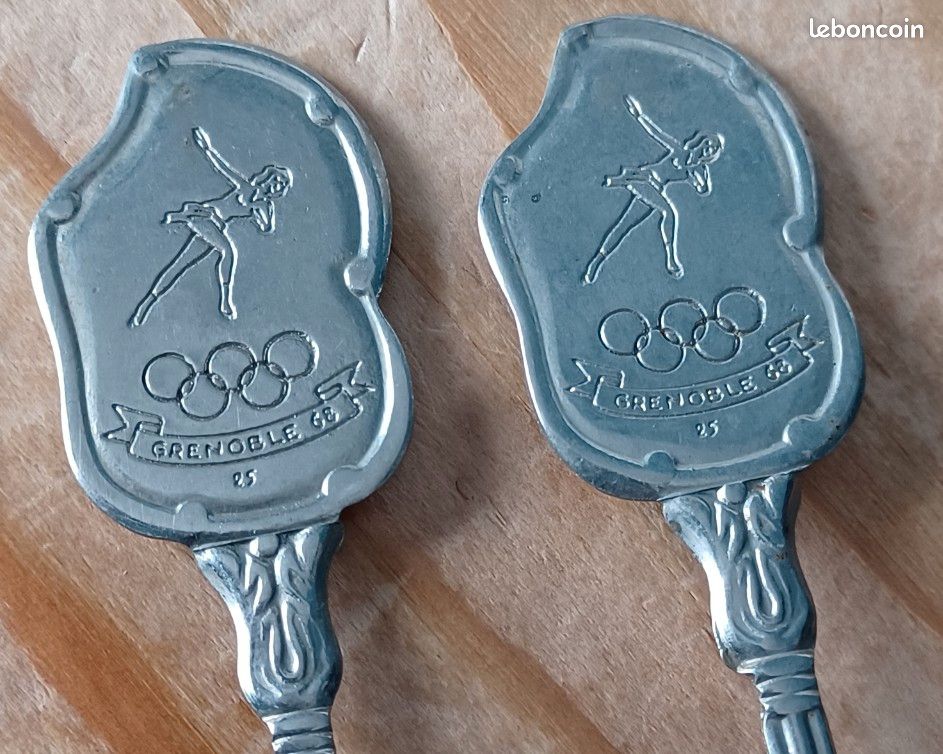 Cuillère Décorative JO Grenoble 1968 – Patinage Artistique, Collection, Bel état