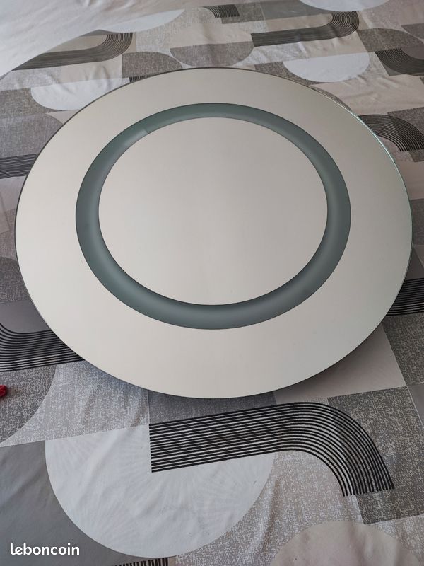 Miroir rond lumineux (image 1)