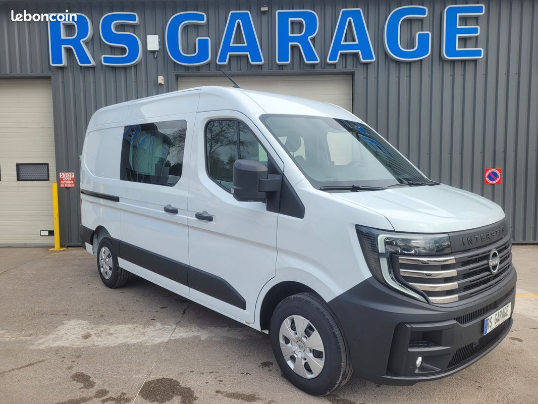 NISSAN INTERSTAR L2H2 FOURGON 2.0 DCI 170 A/T TEKNA CABINE APPROFONDIE FIXE 07 PLACES NEUF avec HABILLAGE BOIS + CAMÉRA DE RECUL + ANTIBROUILLARDS / GARANTIE CONSTRUCTEUR 5 ANS ( Prix Vente 38 990 HT) (image 1)