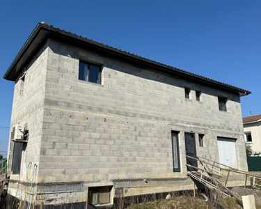 Maison 459 000 € - 209 m²