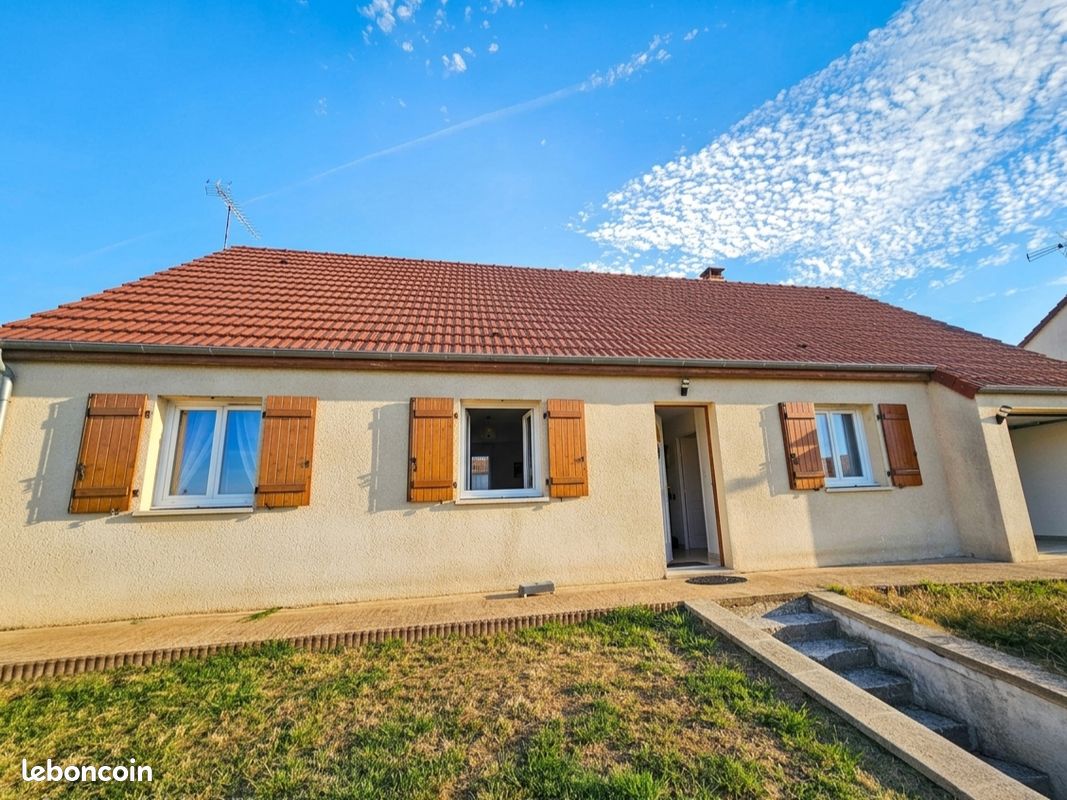 Maison 6 pièces 103 m² · à Gasville-Oisème · 103 m² · 239 000 €