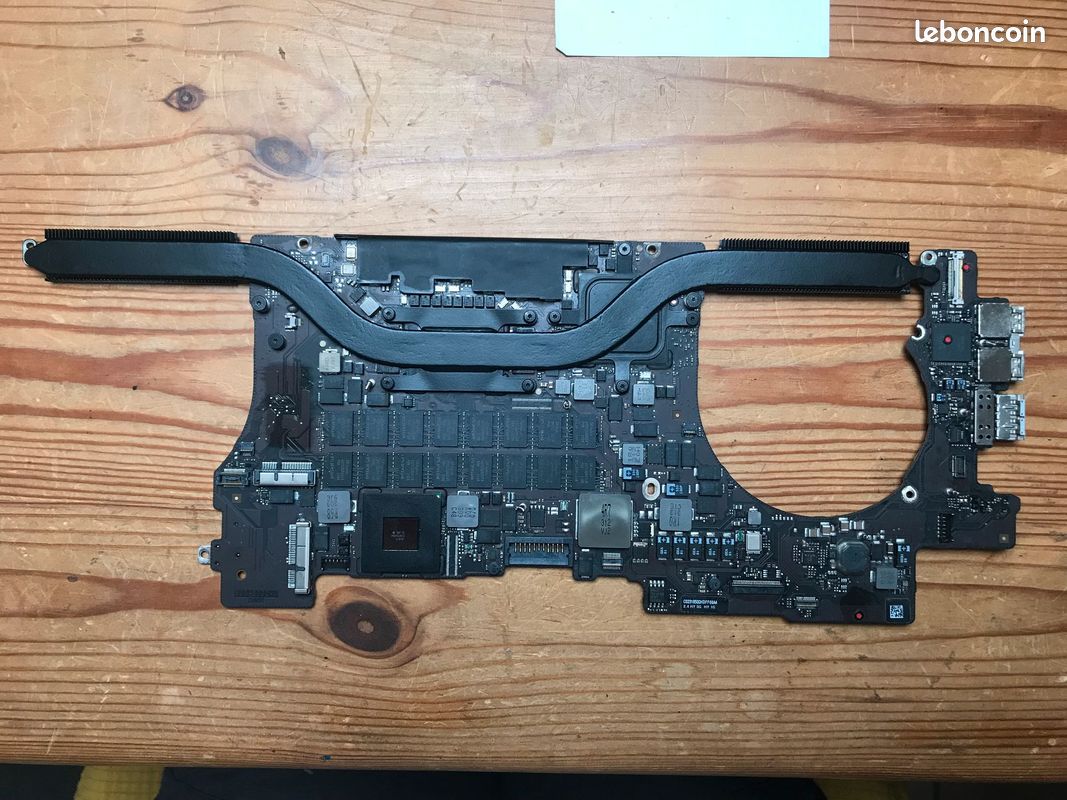 Carte Mère MacBook Pro 15" Début 2013 - Référence 820-3332-A Pour Pièces