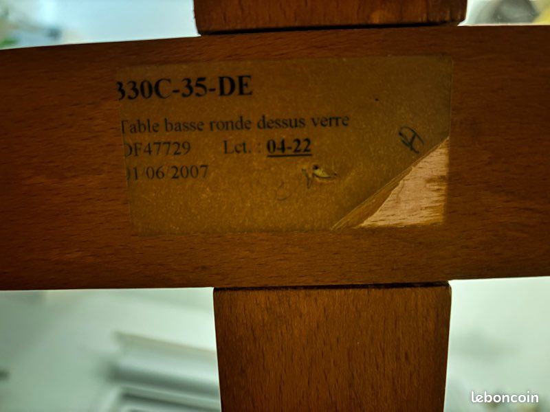Table basse ronde plateau verre assise noyer (image 6)