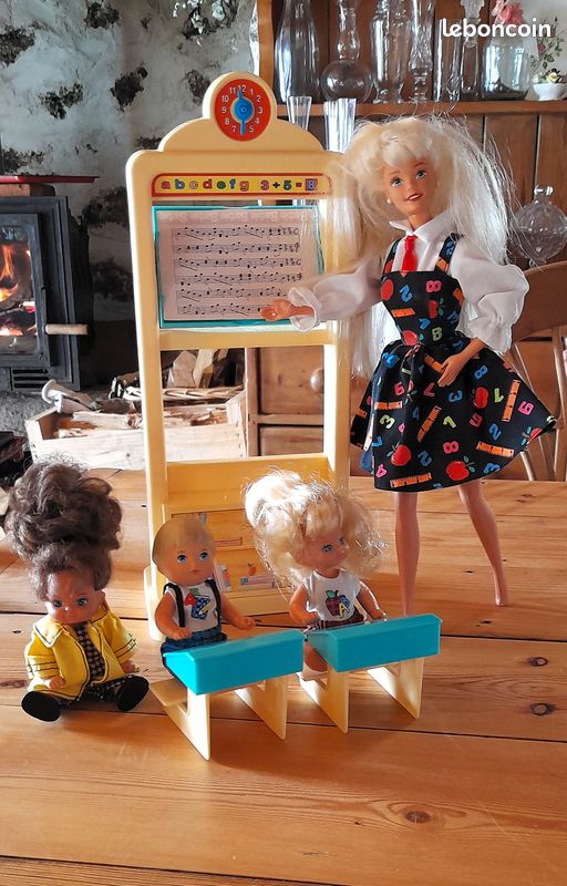 ANCIENNE POUPÉE BARBIE Mattel 1966 - Vintage - Malaysia