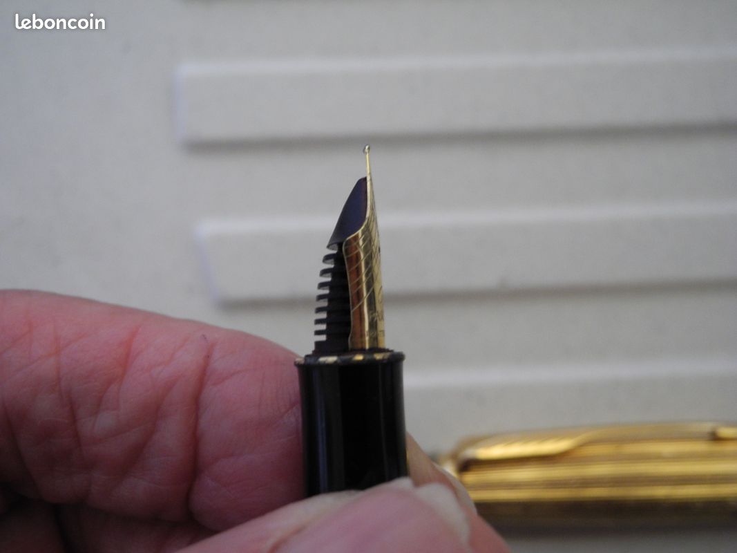 Stylo Plume Parker Sonnet Noir - Plume En Or 18 Carats 750 - Occasion