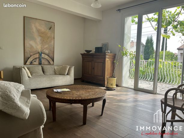 Maison 6 pièces 215 m² — 2