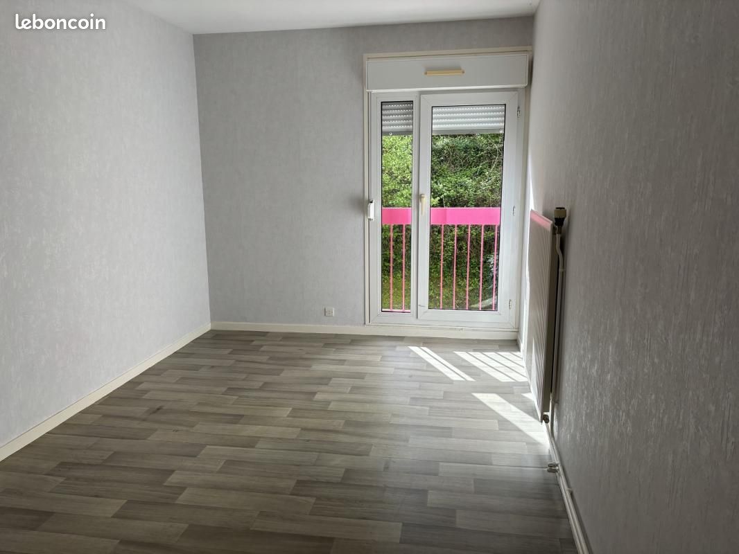 Appartement 3 pièces 70 m² - Treignac 19260 (image 2)