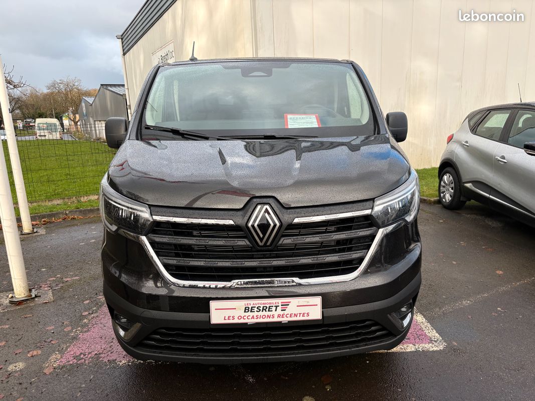 Renault TRAFIC Van L2H1 ADVANCE 3T Blue DCI 150 ch - SUR PARC DISPO RAPIDE - Etat Neuf - (image 2)