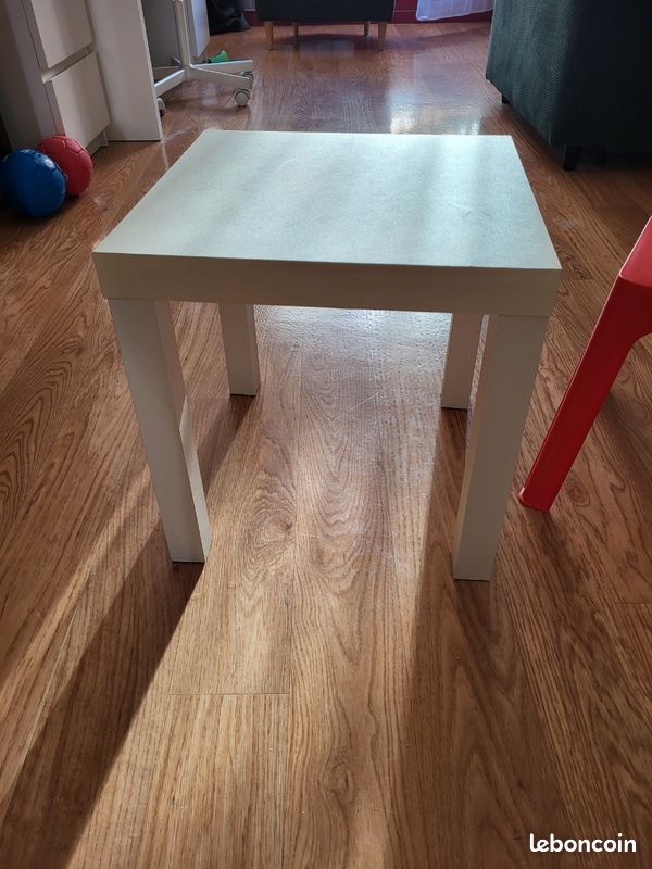 Table d'appoint (image 1)