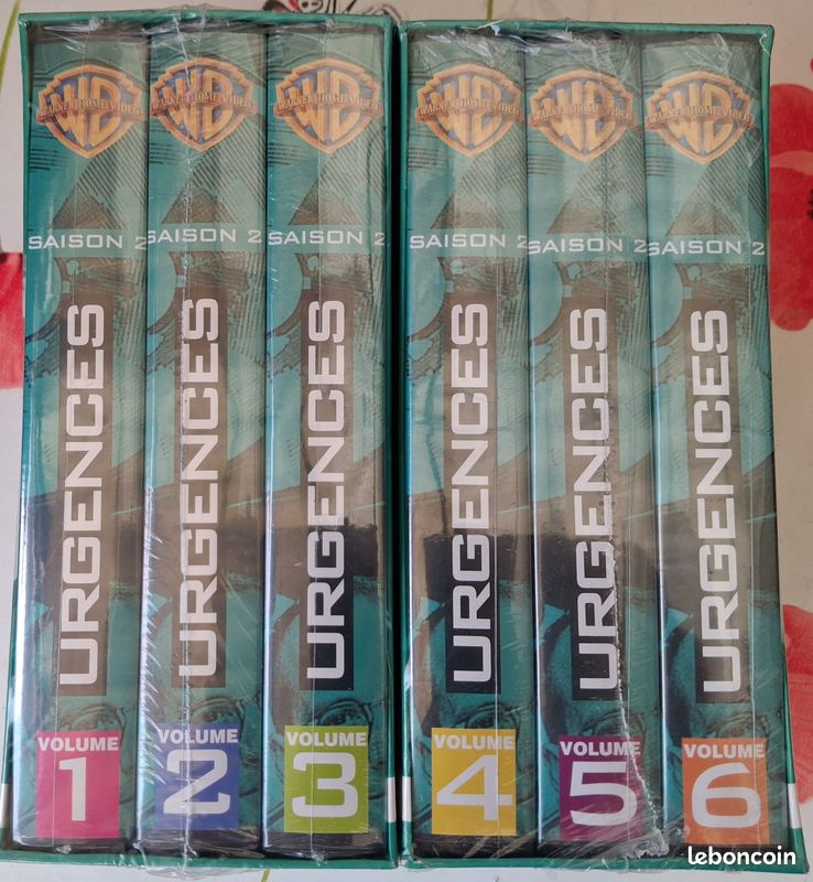 Urgences saison 2 - VHS sous blister (image 2)