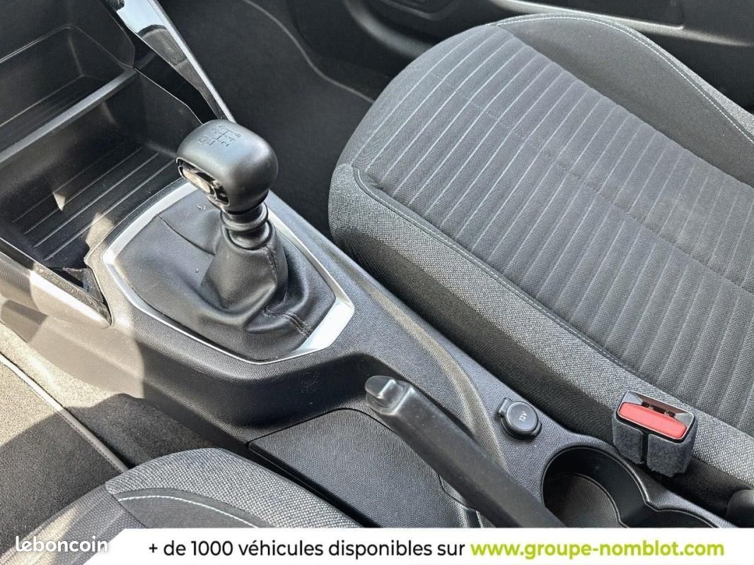 Peugeot 208 PureTech 100 S&S BVM6 Style (image 15)
