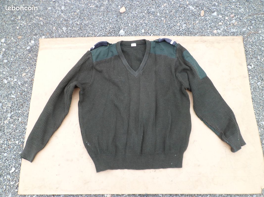 Pull militaire (image 1)