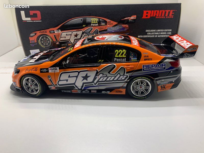 Miniature HOLDEN Commodore Biante 1/18 (image 6)