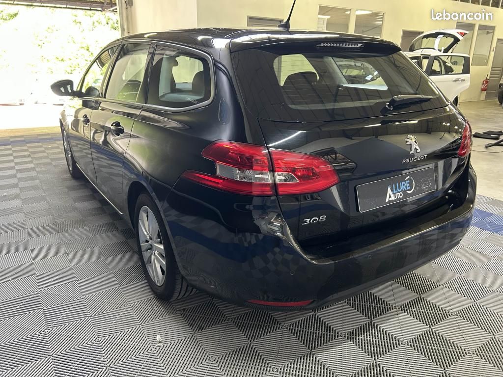 PEUGEOT 308 SW 1.5 BlueHDi - 130 Active Pack ( Camera - Siège chauffants ) (image 5)