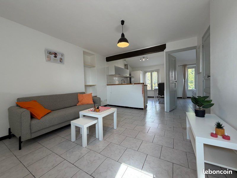 Appartement 2 pièces 38 m² · à Carpentras · 38 m² · 600 €