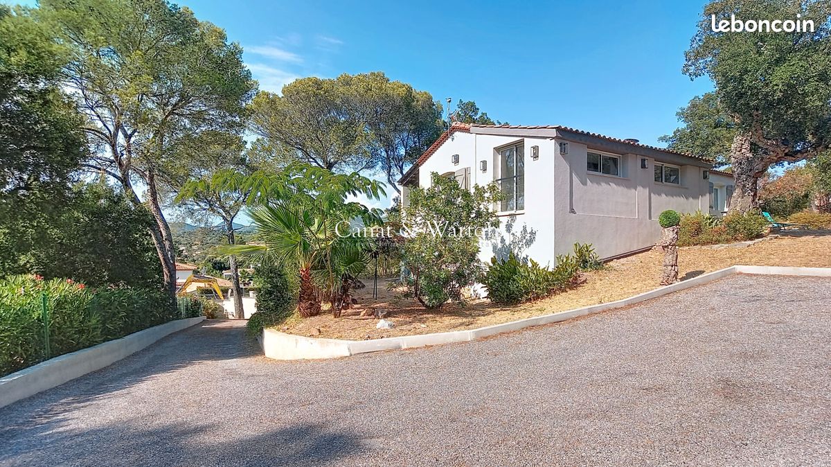Maison 4 pièces 137 m² · à Fréjus · 137 m² · 685 000 €