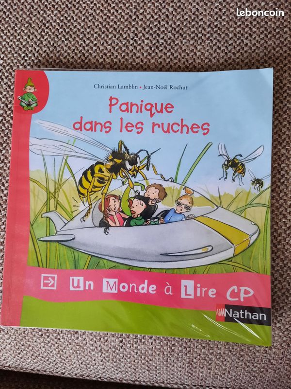 Livre "Panique dans les ruches" (image 1)