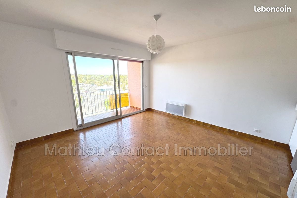 Appartement 1 pièce 21 m² · à Nîmes · 21 m² · 455 €