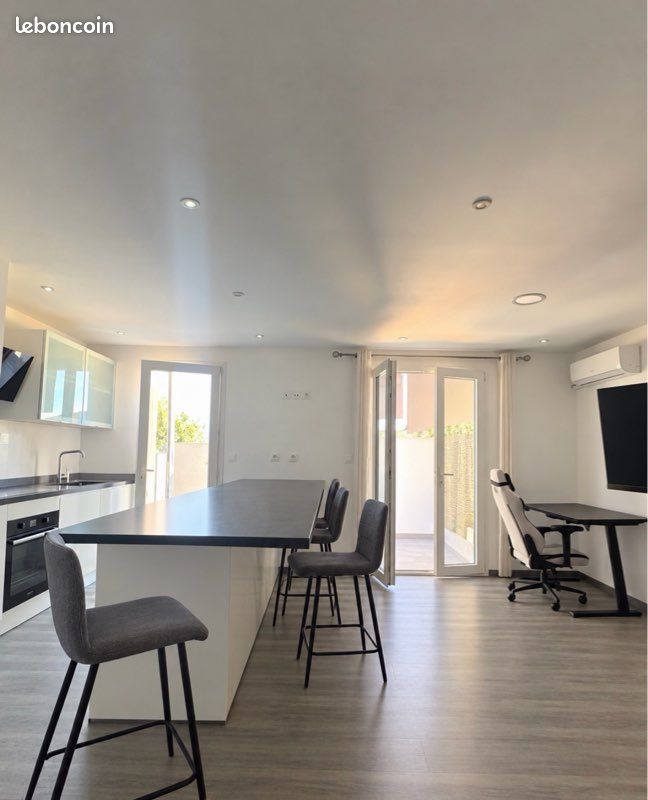 Appartement 3 pièces 53 m² · à Marseille · 53 m² · 450 €/mois