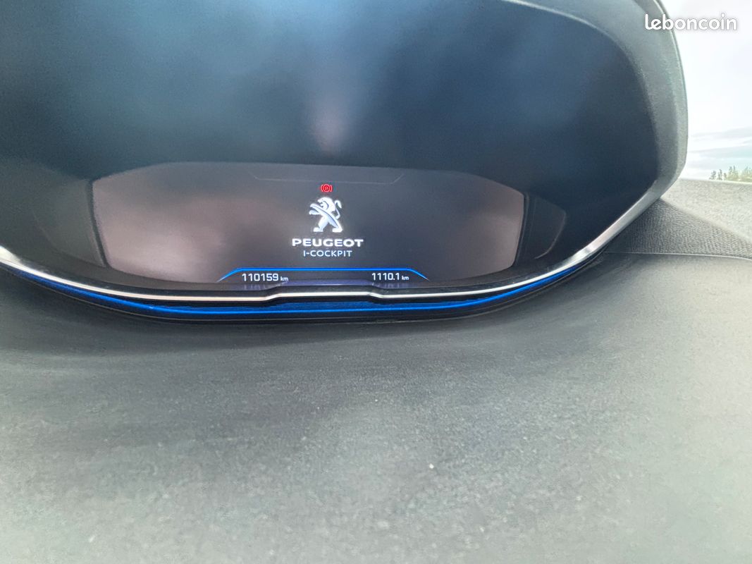 Peugeot 3008 gt line blue hdi 130 2019 (image 3)