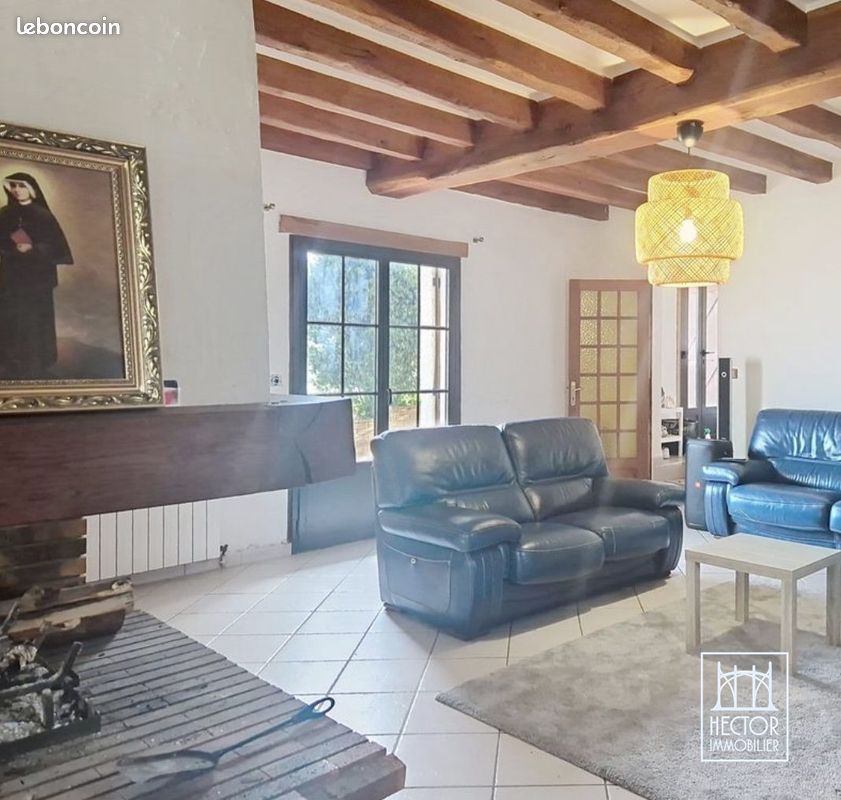 Maison 6 pièces 159 m² · à Ormoy · 159 m² · 330 000 €