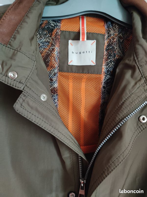 Gilet / Veste Bugarri Taille L - Broderie Oiseaux Noire - Doublure Duvet - Femme