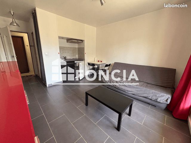 Appartement 1 pièce 18 m² · à Évreux · 18 m² · 443 €