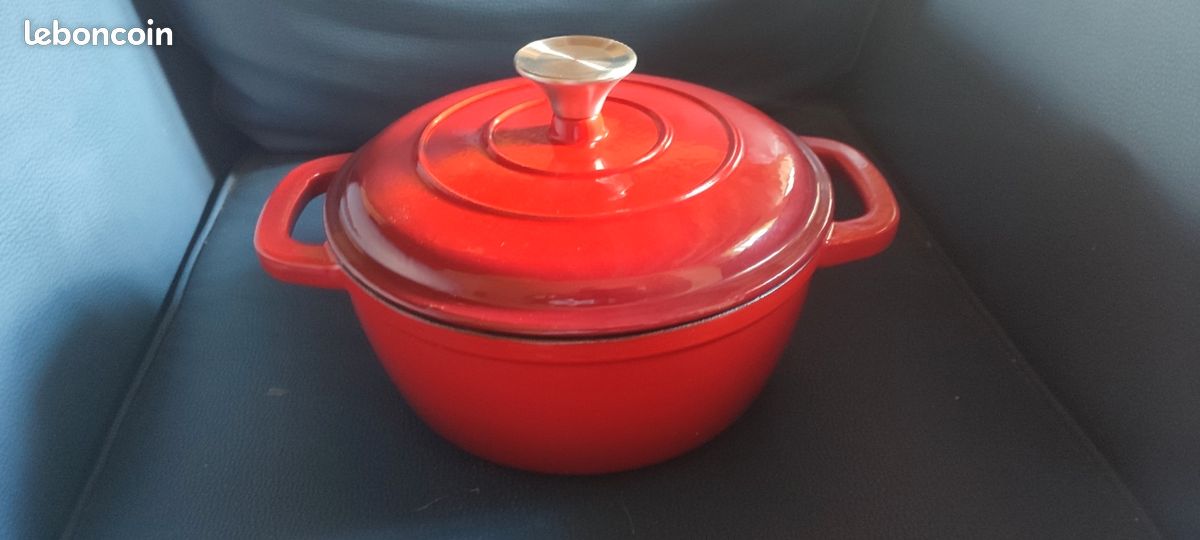 Cocotte en fonte émaillée ronde 2.5 Litres Crealys