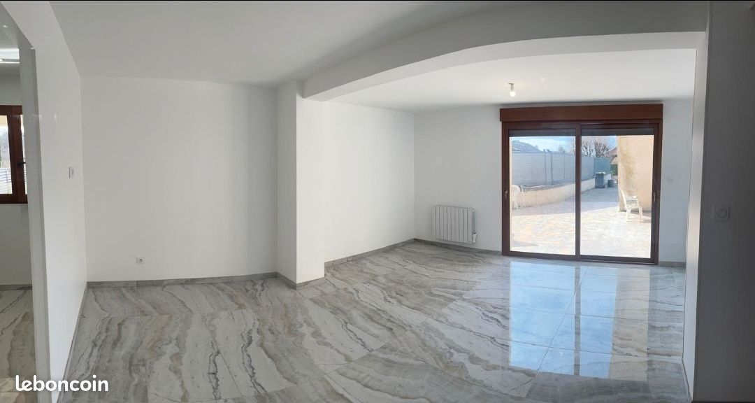 Appartement 2 pièces 85 m² · à La Tour-du-Pin · 85 m² · 950 €/mois