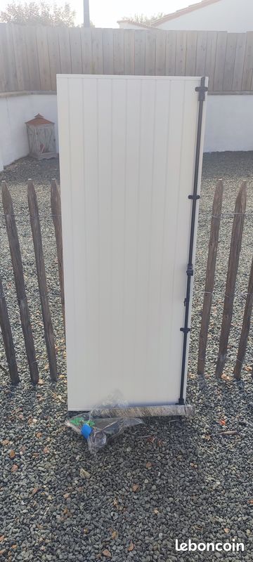 Volet pvc blanc (image 1)