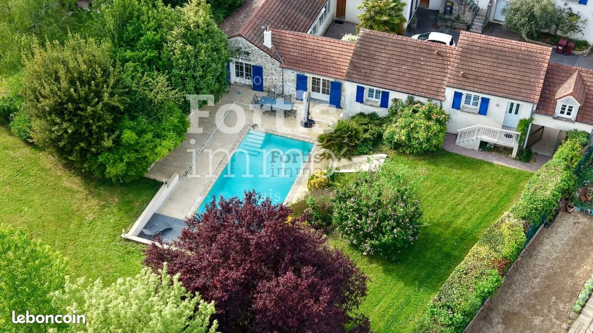 Maison 10 pièces 414 m² · à Gouvernes · 414 m² · 1 195 000 €