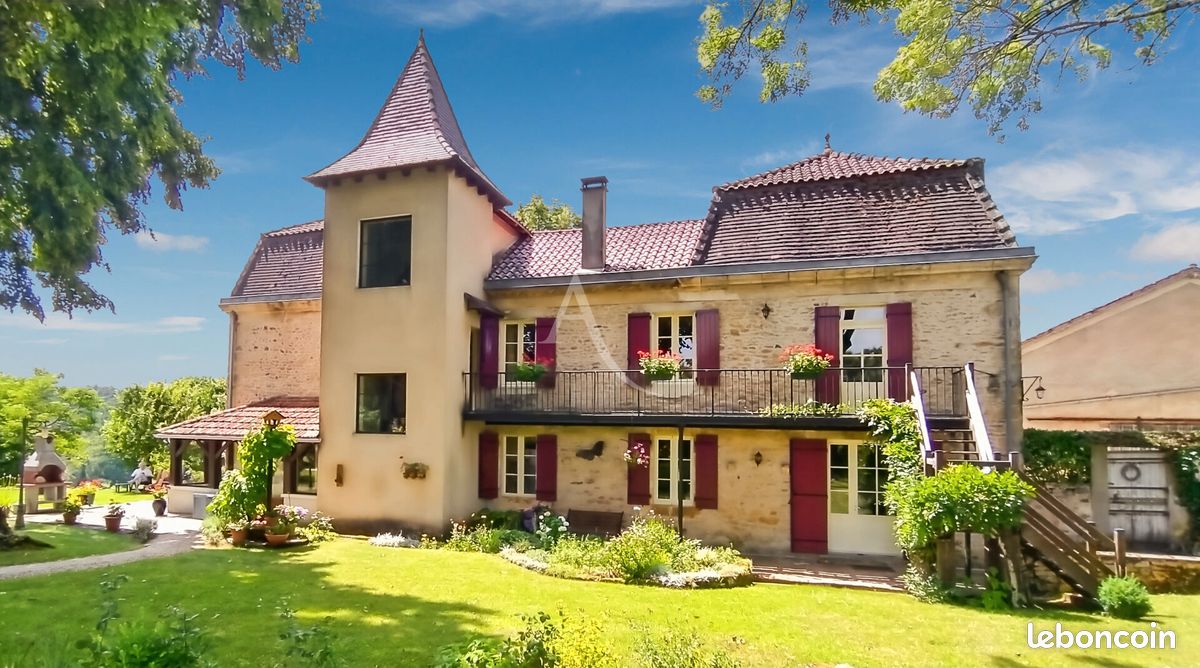Maison 6 pièces 175 m² · à Villefranche-du-Périgord · 175 m² · 319 000 €