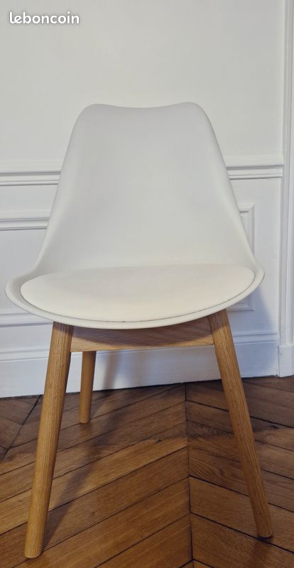 Vend Lot 4 chaises Chêne et blanc (image 1)