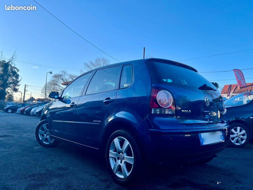 Volkswagen polo 1.2i serie united chaine de distri / clim radars / ct ok (image 2)