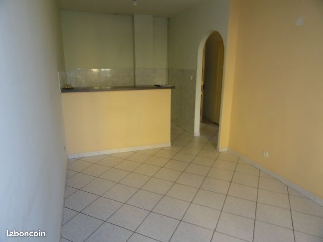 Appartement a louer venissieux - 2 pièce(s) - 35 m2 - Surfyn