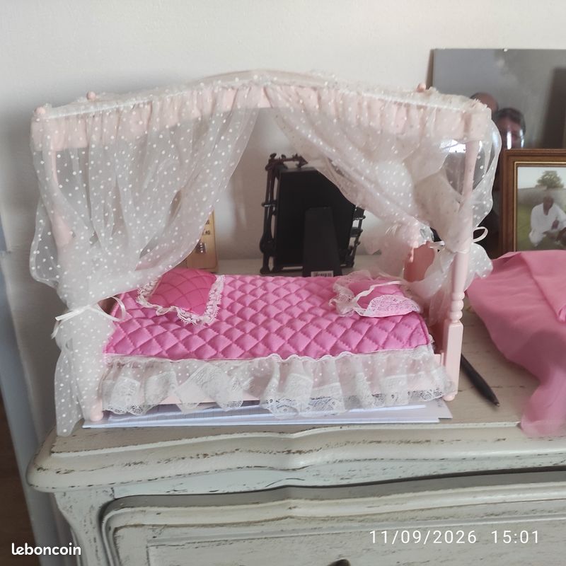 Lot meubles de barbie (image 2)