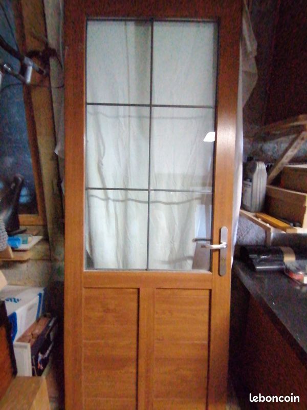 Porte d'entrée PVC chêne doré (image 1)