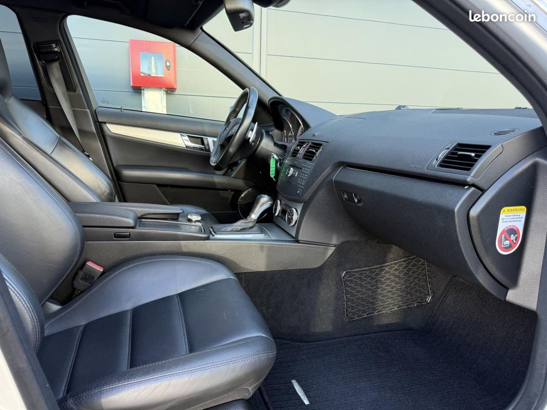 MERCEDES CLASSE C 63 AMG - Break - BVA (image 16)