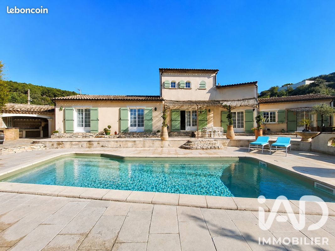 Maison 5 pièces 186 m² · à Saint-Martin-de-Valgalgues · 186 m² · 479 000 €